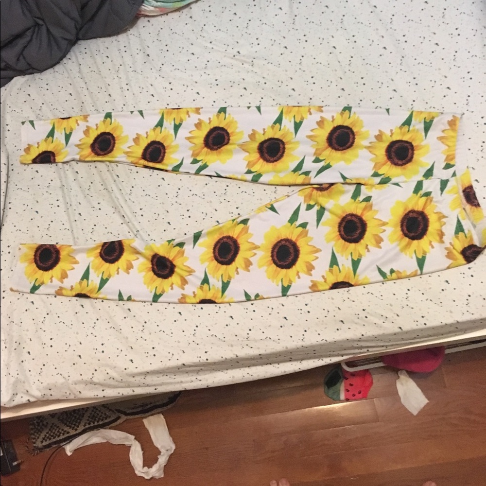 ModCloth Sunflower leggings M/L